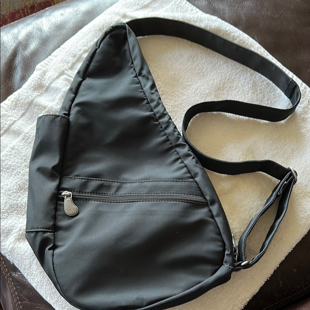 Black Sling Bag with Zipper Pocket